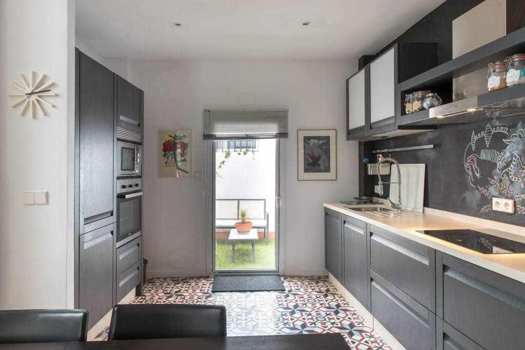 Lujoso Apartamento Con Patio En Triana Sevilla Екстер'єр фото
